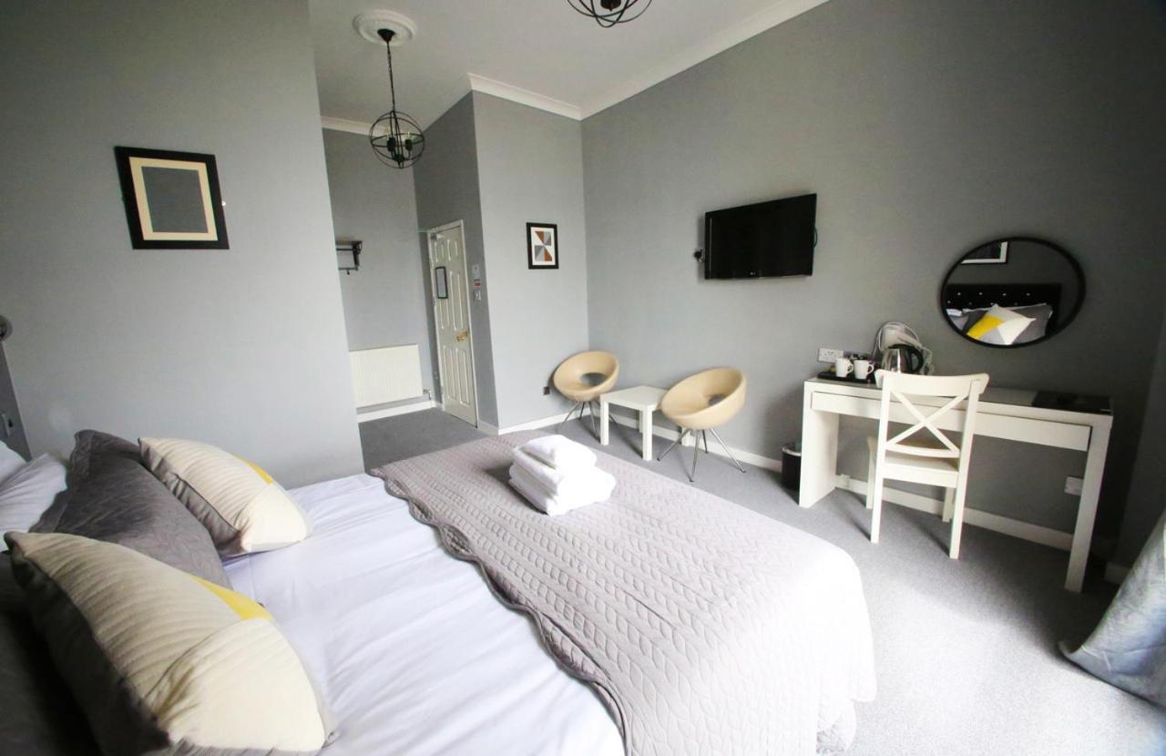 แลนส์ดาวน์ โฮเทล Ltd Hotel เฮสติงส์ ภายนอก รูปภาพ